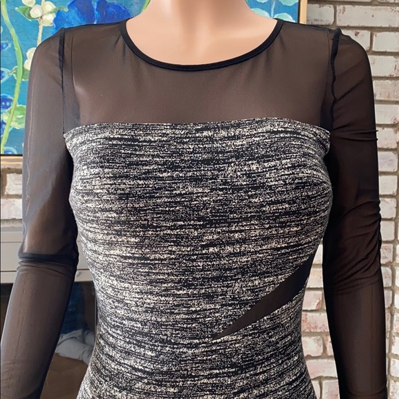 VINCE CAMUTO - Picture 2 of 7